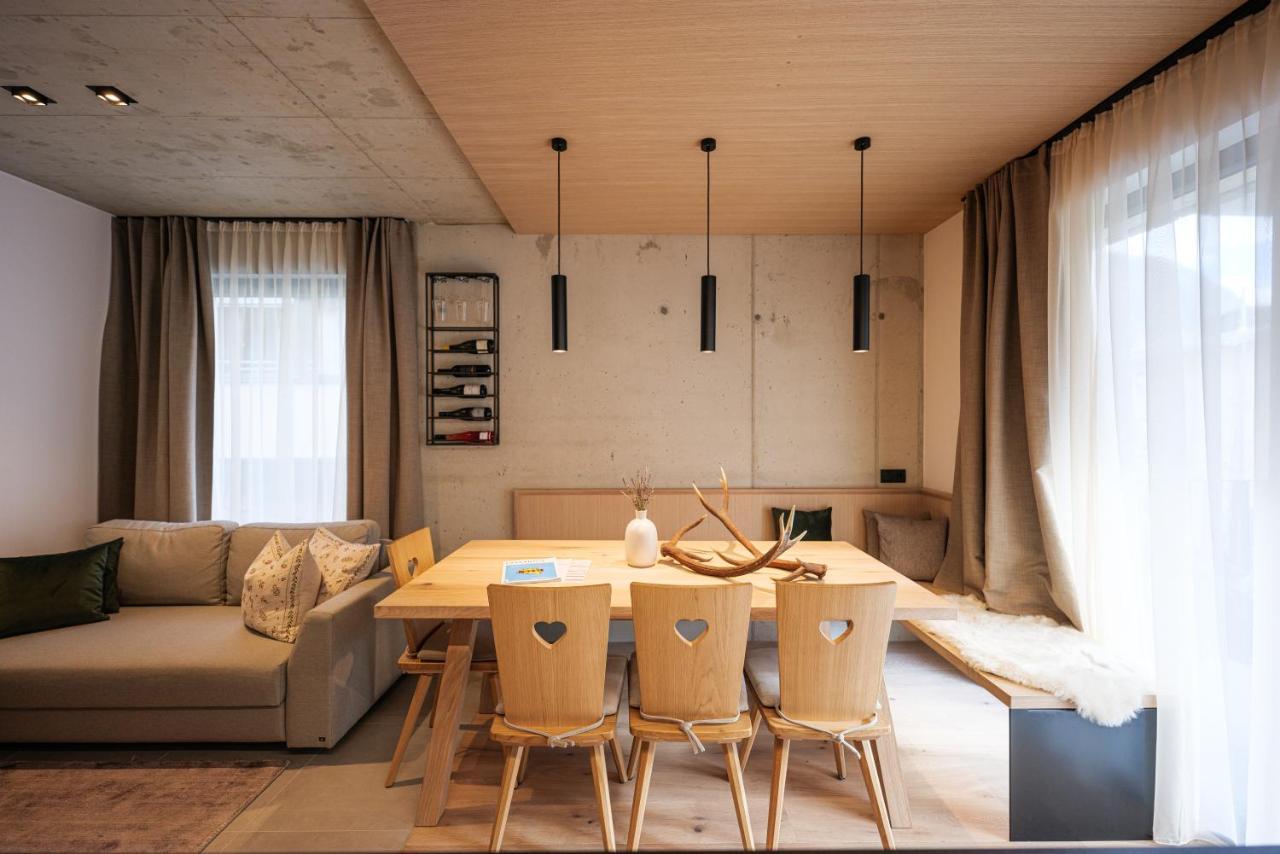 Lebe'Oetz - Das Ferienapartmenthaus Im Zentrum Von Oetz Exteriör bild